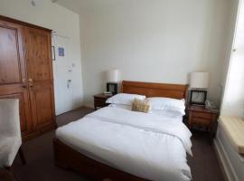 The Old House Hotel，位于费勒姆的酒店