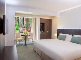 Hotel Bosque de Re&ntilde;aca，位于维纳德马的Spa酒店