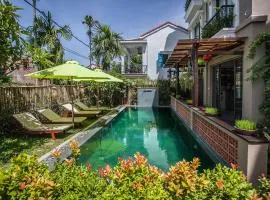 Sông Lụa (Silk River Villa)
