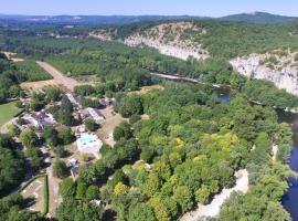 VVF Dordogne Lot，位于Gluges的度假园