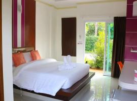 Sawasdee Resort Thung Song，位于洛坤府的酒店