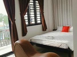 Hanh Phat 2 Guesthouse，位于C&aacute;i Răng的带热水浴缸的酒店