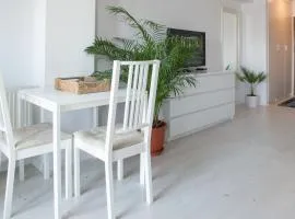 Airport Residence - 5 Mins from Airport