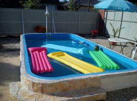 Paksy Apartman，位于哈卡尼的酒店