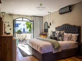 Le Petit Manoir Franschhoek，位于弗朗斯胡克的乡间豪华旅馆