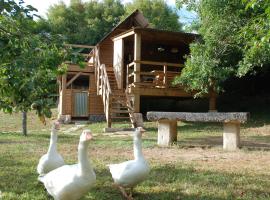 La Cabane Du Verger，位于Salives的酒店