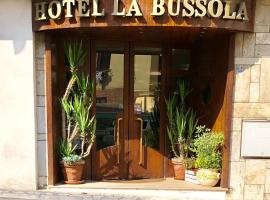 布索拉酒店，位于安齐奥的酒店