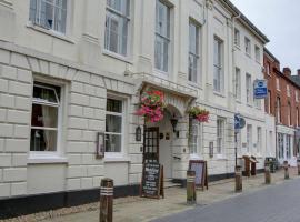 Best Western Lichfield City Centre The George Hotel，位于利奇菲尔德的酒店