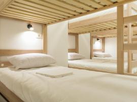 Gravitas Hostel，位于斯普利特的酒店