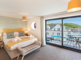 11 Woolacombe West - Luxury Apartment at Byron Woolacombe, only 4 minute walk to Woolacombe Beach!，位于伍拉科姆沃拉科伯海滩附近的酒店