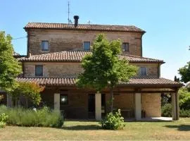 Stone farmhouse in Moie