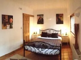 Tanglewood Gatwick Bed & Breakfast
