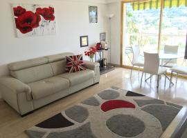 Cannes: Agréable 2 pièces vue mer panoramique，位于戛纳的酒店