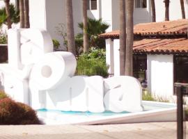 La Paloma Beach&Tennis Resort，位于罗萨里托的酒店