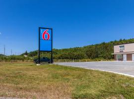 Motel 6-Sudbury, ON，位于萨德伯里的酒店