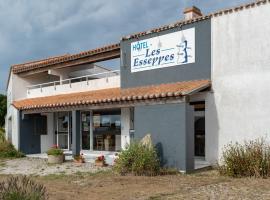 Hotel Les Esseppes，位于LʼÉpine的酒店