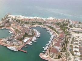 Cap Cana Luxurious Marina Condo，位于蓬塔卡纳freshwater lagoons附近的酒店