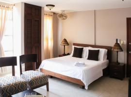 Hotel Solaris，位于Turbo的酒店