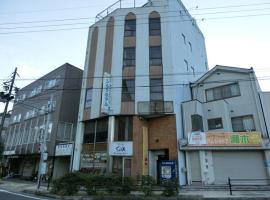 Nakatsugawa Silk Hotel，位于中津川市的酒店