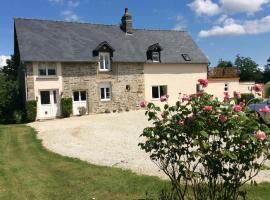 Maison la touchardiere，位于Barenton的酒店
