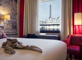 埃菲尔铁塔格雷内勒美居酒店，位于巴黎15区 - 凡尔赛门的酒店