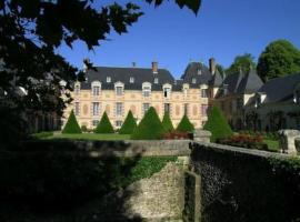 Chateau De Brécourt，位于Douains的酒店