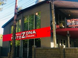 Motozona，位于布留霍维奇的酒店