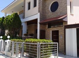 Andros Residence，位于利马索尔塞浦路斯弗雷德里克大学附近的酒店