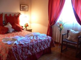 Hotel Las Brisas，位于Puerto Esperanza的酒店