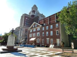 Thomas Bond House，位于费城National Liberty Museum附近的酒店