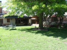 Myrtleford Hotel Motel，位于麦提福特的酒店
