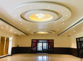 Hotel Raghav Regency，位于Katni的酒店