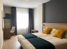 Hotel Alda Estación Pontevedra，位于庞特维德拉的酒店