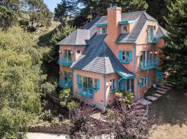 @ Marbella Lane Tuscan Villa with Hot Tub，位于帕西菲卡的酒店