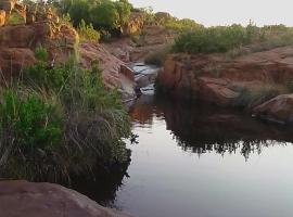 Bateleur Nature Reserve，位于莫迪默勒的酒店
