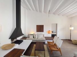 Cozy Townhouse in the heart of Cadaqués by by JA Coderch，位于卡达克斯的家庭/亲子酒店