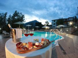 Tenuta Terre di Bosco Oasi di Relax nel Cilento，位于圣焦万尼亚皮罗的酒店