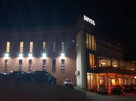 Hotel Urban，位于Bužim的酒店