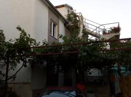 Djordjevic，位于布德瓦的酒店
