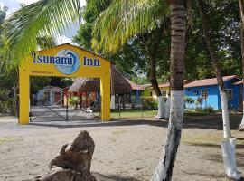 Sunrise Inn，位于Puerto ArmuellesCeiba附近的酒店