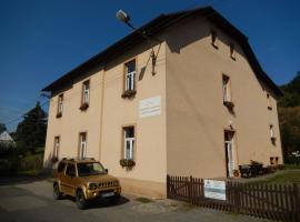 PENZION MANĚTÍN u Sv. Barbory，位于Manětín的酒店