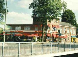 Davon Hotel De Hoek，位于Schoonoord的酒店