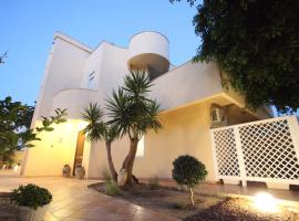 B&B Villa Maiolica，位于圣莱昂的酒店