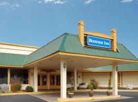 Carefree Inn Martinsburg，位于马丁斯堡的酒店