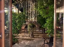 Hostal La Guineu，位于比拉德劳的酒店