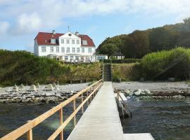 Strandhotel Røsnæs，位于凯隆堡的酒店