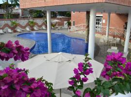 Hotel Villa Playa Grande，位于西蒙·玻利瓦尔国际机场 - CCS附近的酒店