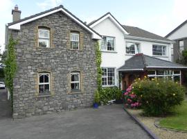 Pearse Lodge，位于斯莱戈Carrowmore Megalithic Cemetery附近的酒店