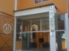 Un Hotel，位于科比娅的酒店