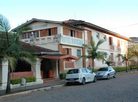 Hotel Rio Verde，位于韦尔德河畔波西纽斯的酒店